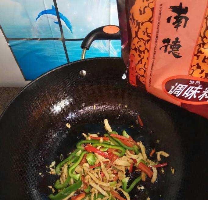 怎樣做美味的雙椒炒雞胸肉