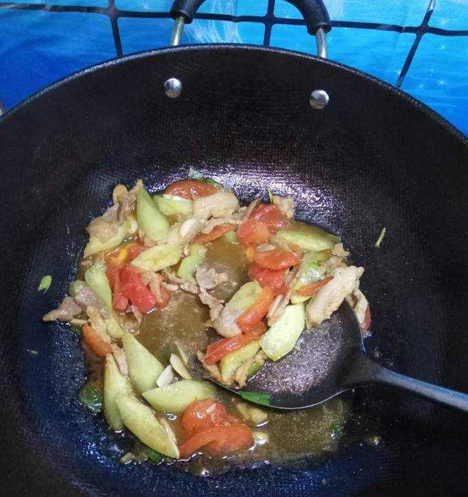 怎樣做美味的絲瓜西紅柿炒肉