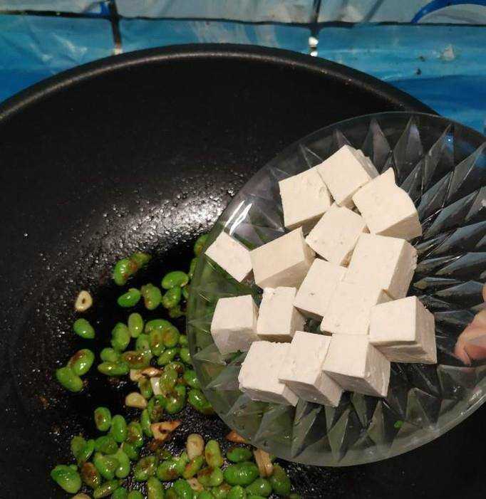 怎樣做美味的毛豆燒豆腐