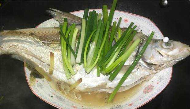 清蒸鯪魚的家常做法