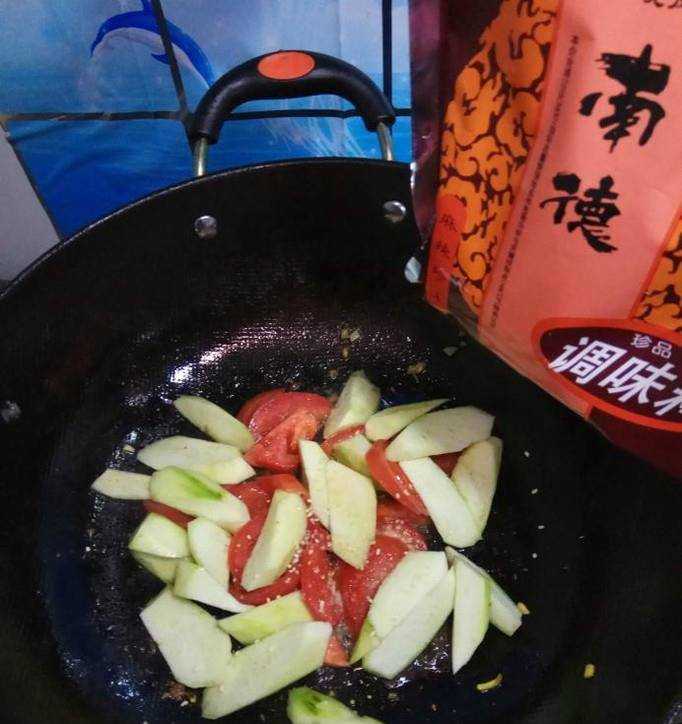 怎樣做美味的絲瓜西紅柿燉肉