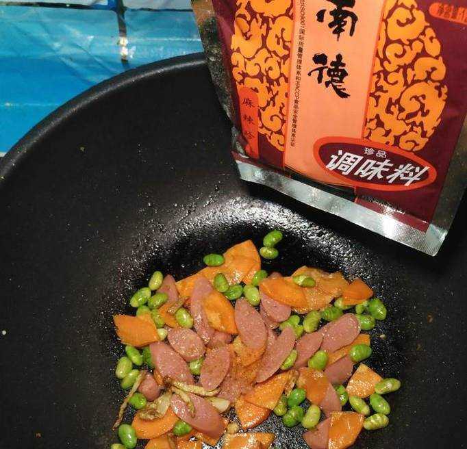 怎樣做美味的毛豆胡蘿蔔炒饃