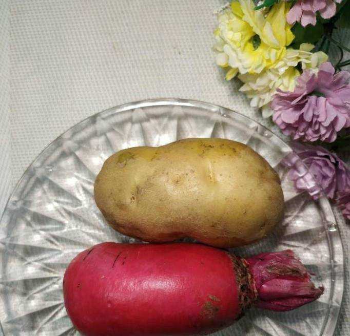 豬脊骨燉土豆長角豆的簡單做法