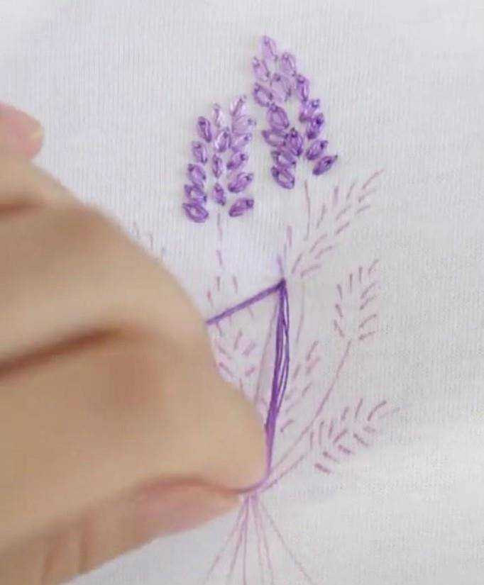 如何用最簡單的方法繡出形似麥穗的花