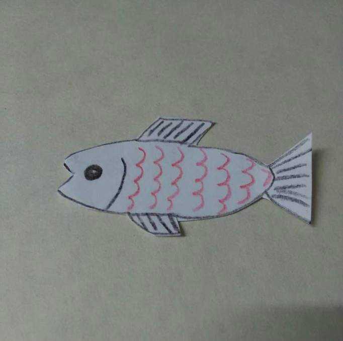 如何製作卡紙小魚
