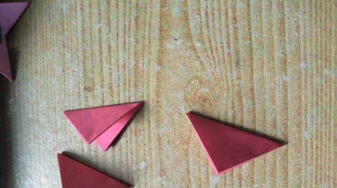 DIY摺紙如何折一朵睡蓮