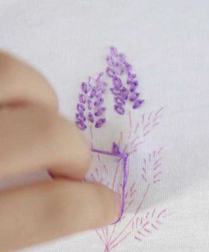 如何用最簡單的方法繡出形似麥穗的花