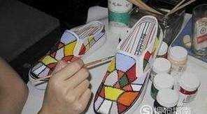 DIY手繪鞋不會畫畫也能自己畫的方法