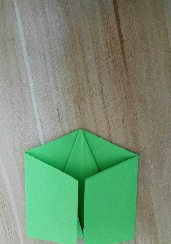 如何用紙折帶有蝴蝶結的信封