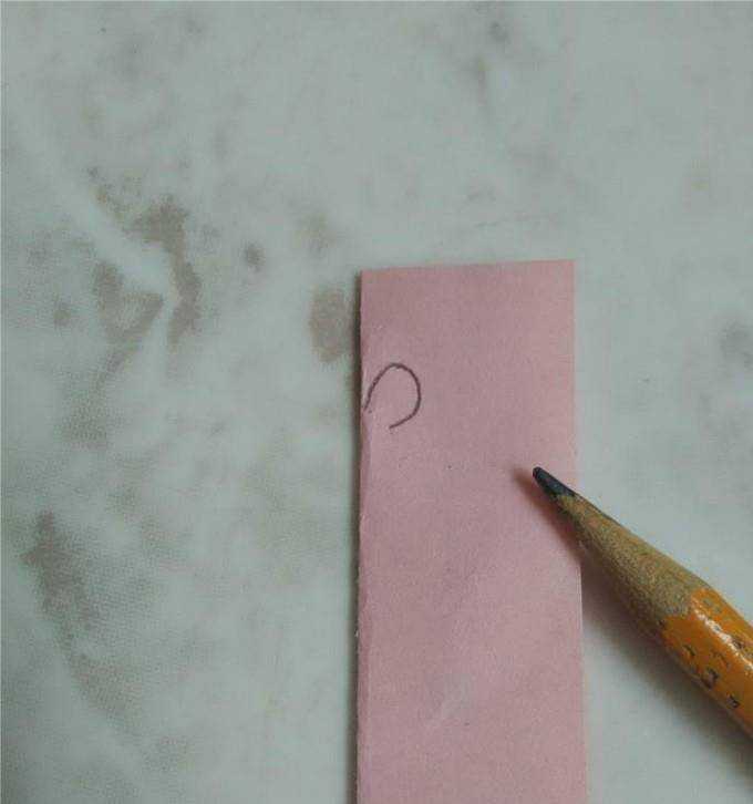 如何剪紙：簡單的蜻蜓剪紙方法