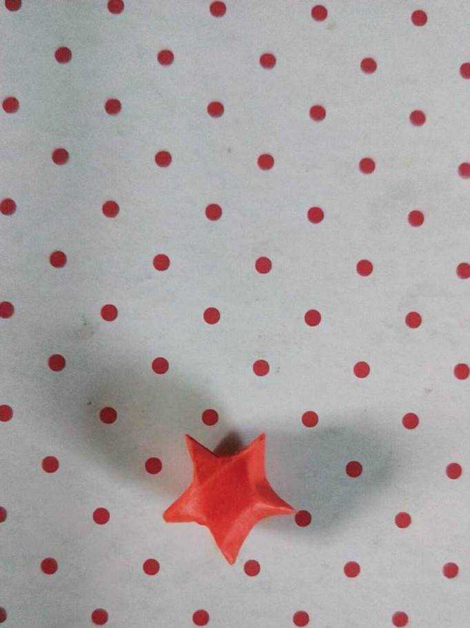 摺紙五角星的折法圖片五角星的折法摺紙教程