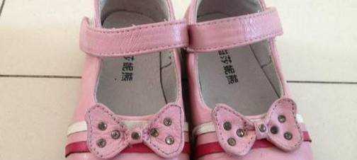 怎麼給寶寶選擇合適的鞋子
