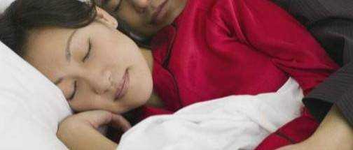 孩子睡覺想讓家長陪同孩子的要求應該滿足嗎