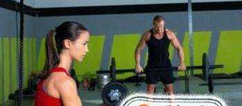女性在健身房如何鍛鍊臂力