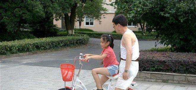 怎樣快速教會孩子騎腳踏車