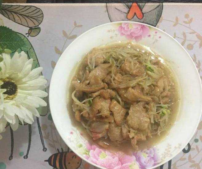 如何做豆芽炒肉好吃