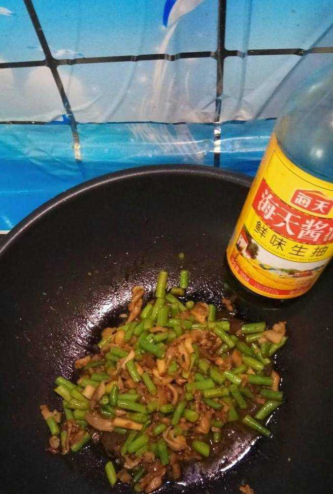 怎樣做美味的豆角肉炸醬麵