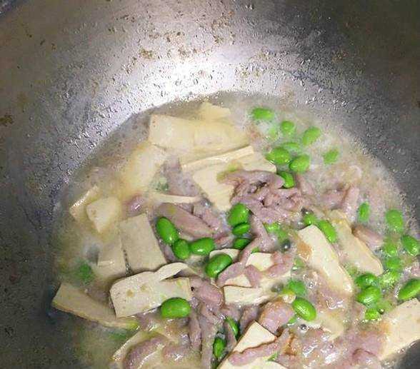 毛豆米肉絲炒豆乾的家常做法