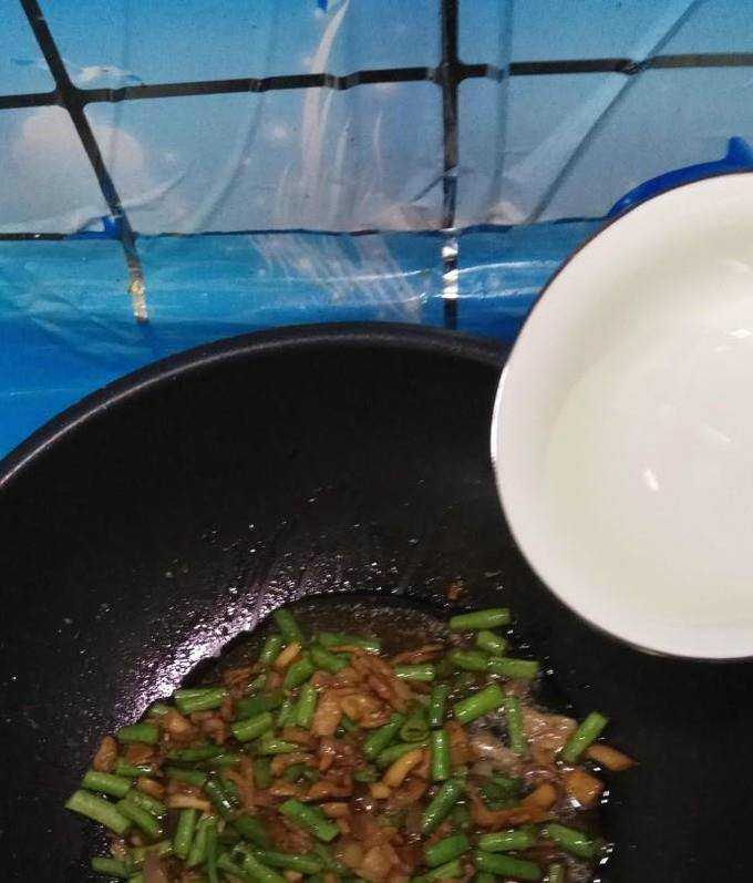 怎樣做美味的豆角肉炸醬麵