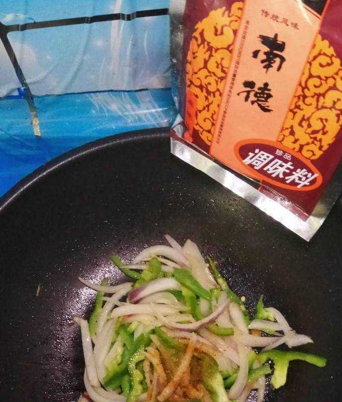 怎樣做美味的青椒洋蔥炒雞胸肉