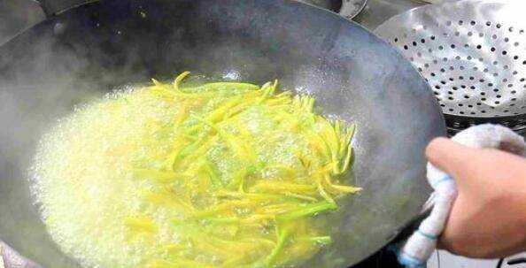 新鮮黃花菜的做法