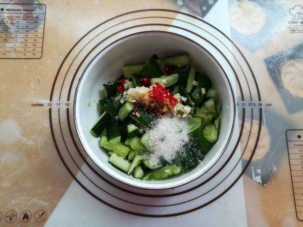 刀拍涼拌黃瓜怎麼做好吃