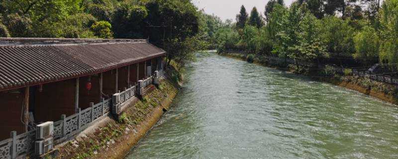 一江春水向東流下一句