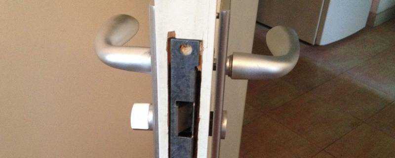 門鎖不靈活用什麼潤滑
