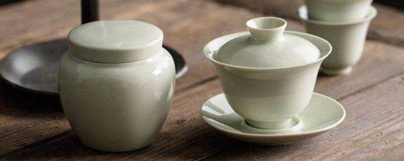 蓋碗茶具使用方法
