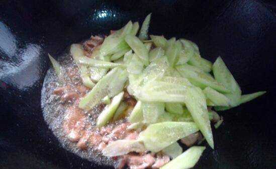 炒黃瓜怎麼切