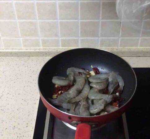 紅燒蝦怎麼炒好吃又簡單