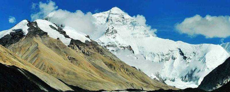珠穆朗瑪峰在哪個國家