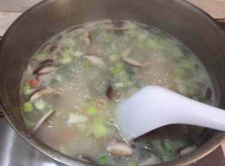 巴沙魚蔬菜粥怎麼做