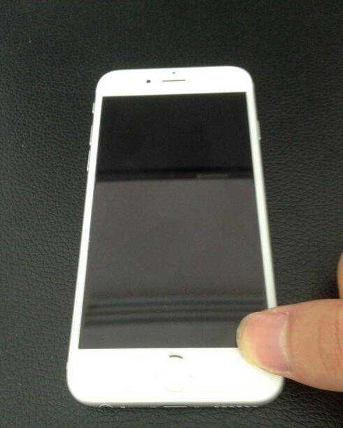 iPhone6蘋果手機怎樣貼鋼化膜