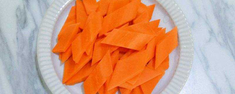 蘿蔔怎麼切菱形片