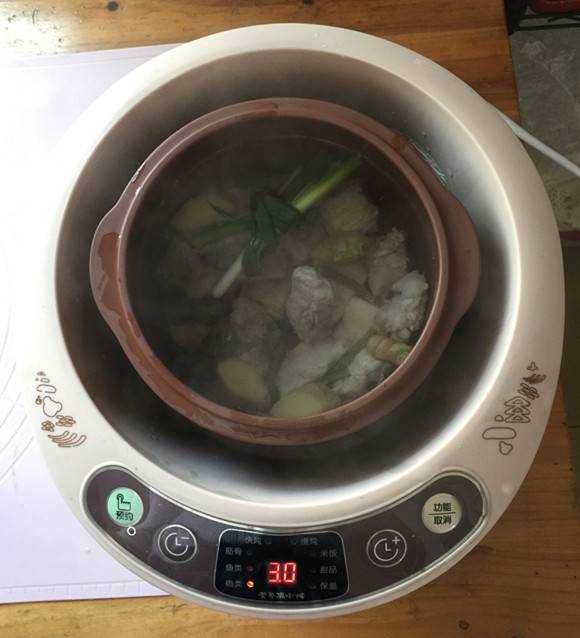 石斛搭配什麼煮豬骨湯