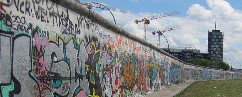 柏林牆於第幾次柏林危機時建立