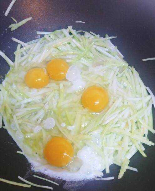 韭黃雞蛋怎麼炒