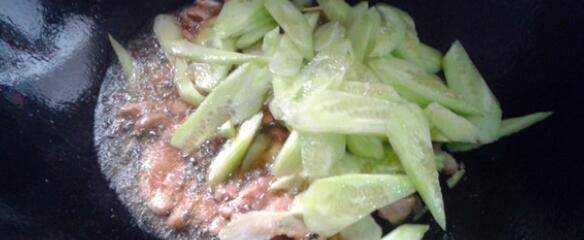 黃瓜怎麼炒肉好吃