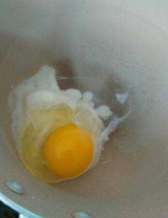 水鋪蛋怎麼做蛋清不散