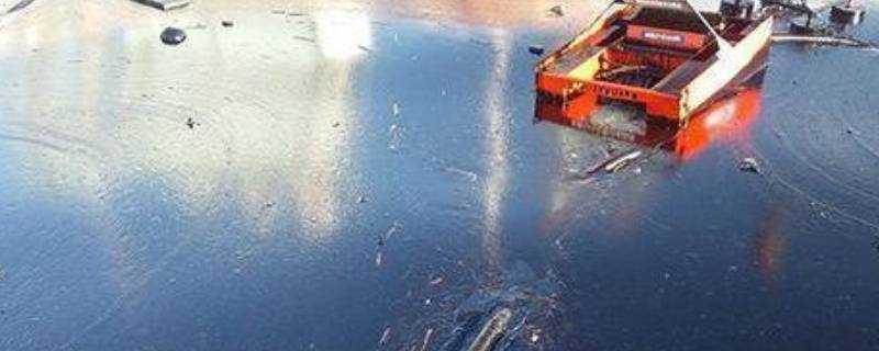 海洋上大面積的石油洩漏是什麼汙染