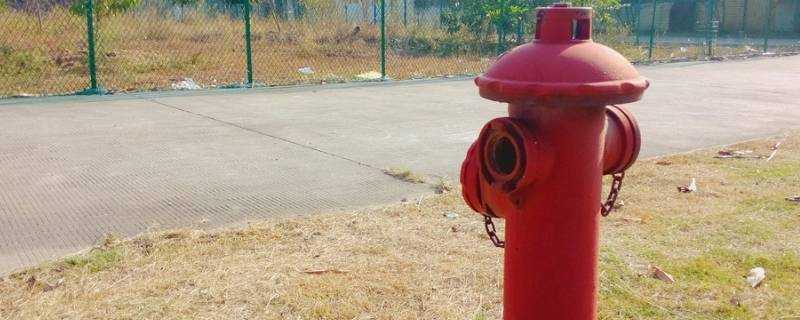 第一批消防栓出現在哪一年