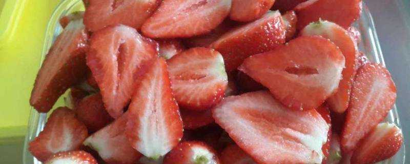 草莓中間空心是為什麼