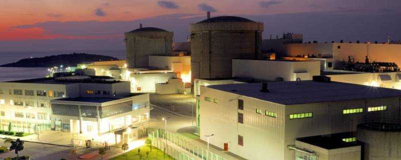 第一座大型商用核電站叫什麼名字