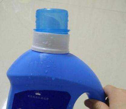 藍月亮洗衣液怎麼開啟瓶蓋