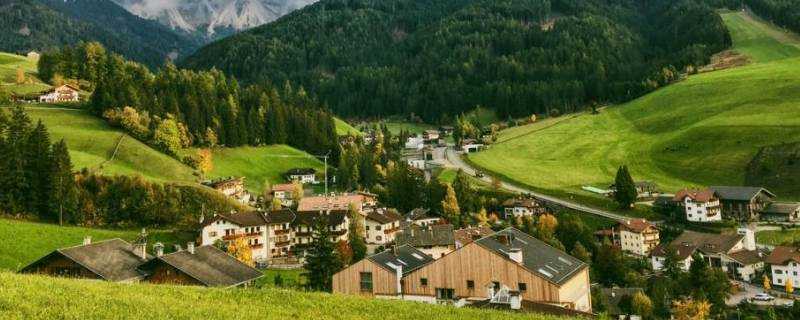 阿爾卑斯山小鎮在哪個國家