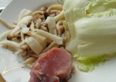 白菜木耳蘑菇炒肉片怎麼炒好吃