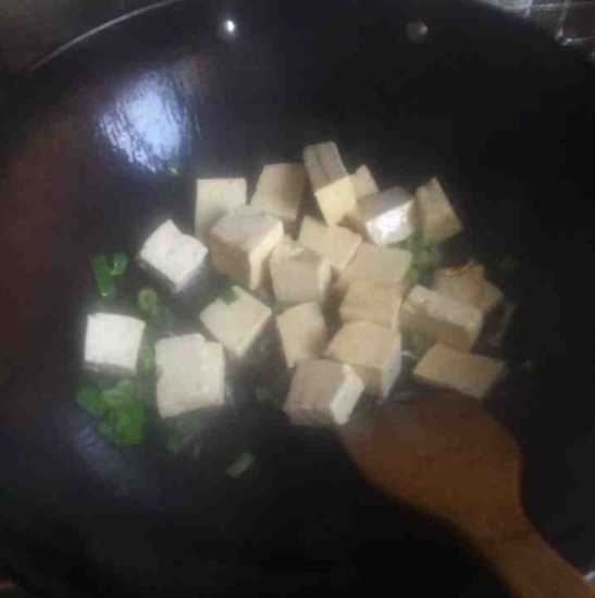 炒蛤蜊豆腐怎麼做