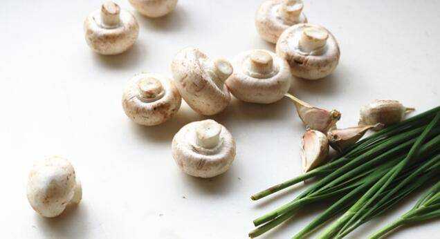 韭菜炒蘑菇怎麼做好吃
