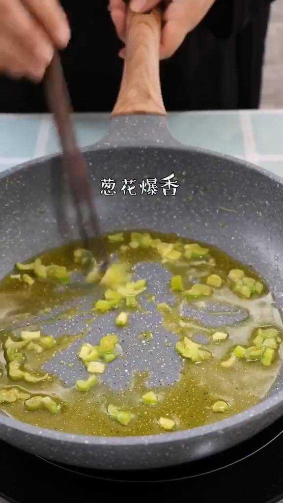 韭菜豆芽雞蛋粉條怎麼炒好吃